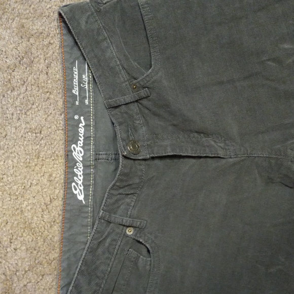 Eddie Bauer Slim Boyfriend Cordory, Medium - Picture 2 of 8